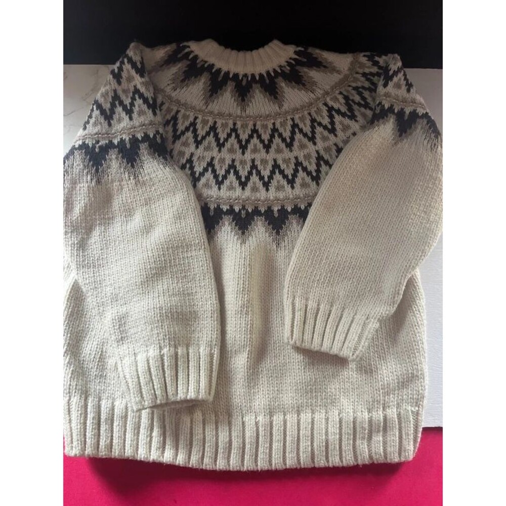 Women’s sweater